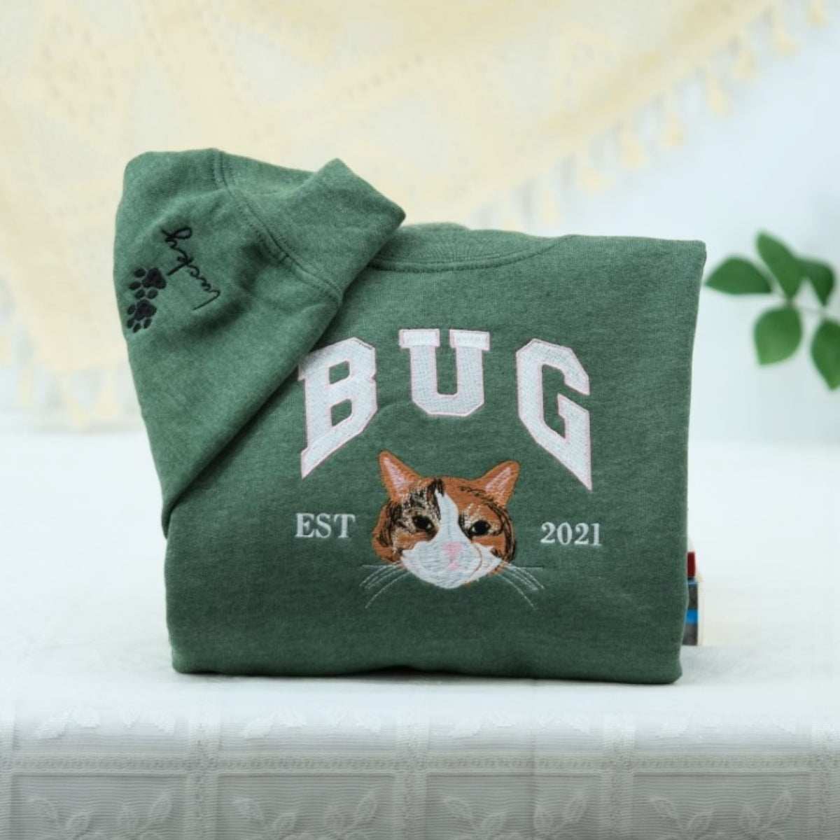Custom Cat Portrait Embroidered Sweatshirts - Personalized Varsity Cat Face Hoodies - Perfect Cat Parent Gift